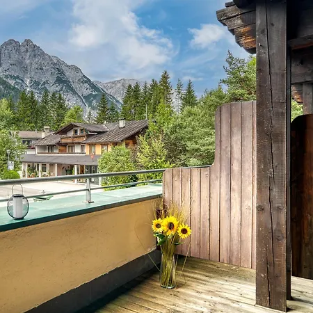 Bergliebe 洛伊塔施