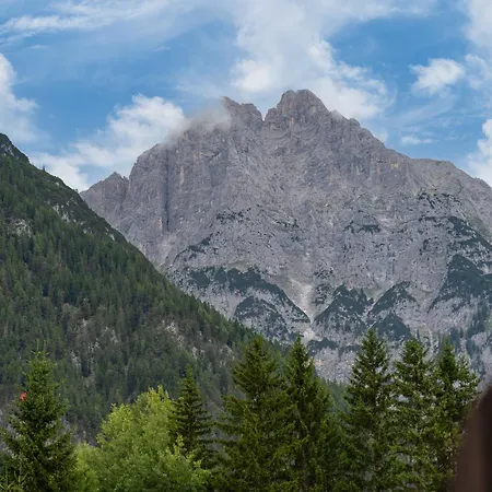 Bergliebe لوتاش